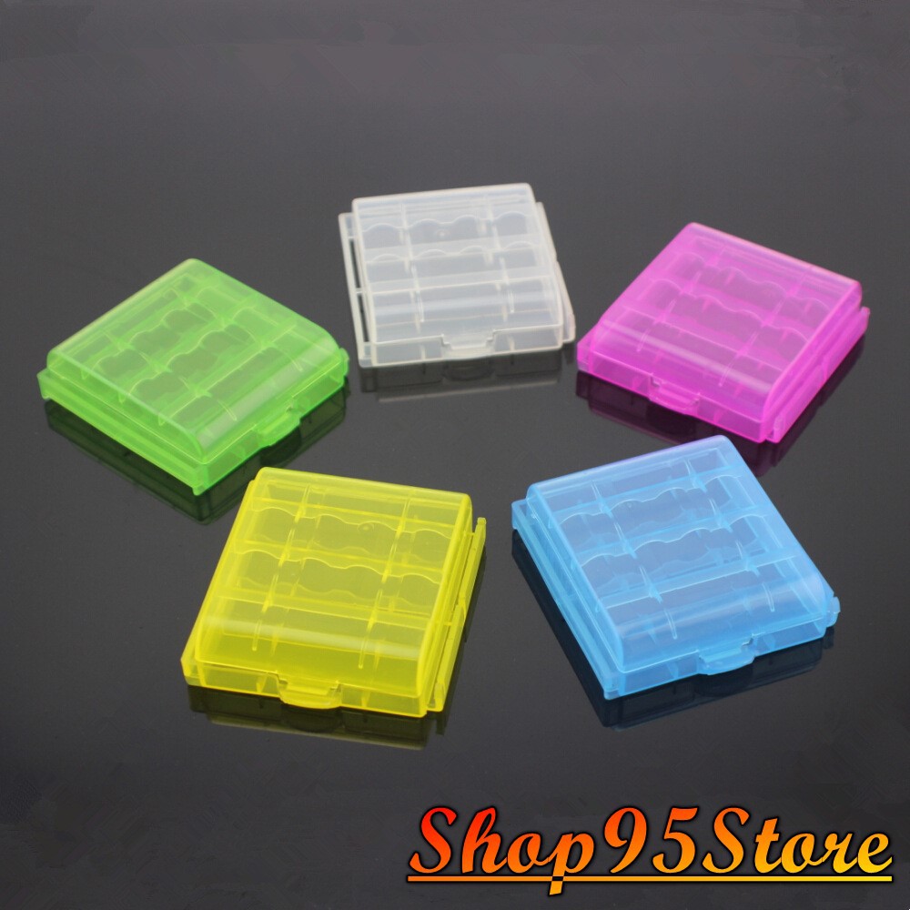 Hộp nhựa đựng 4 viên pin AA/ AAA