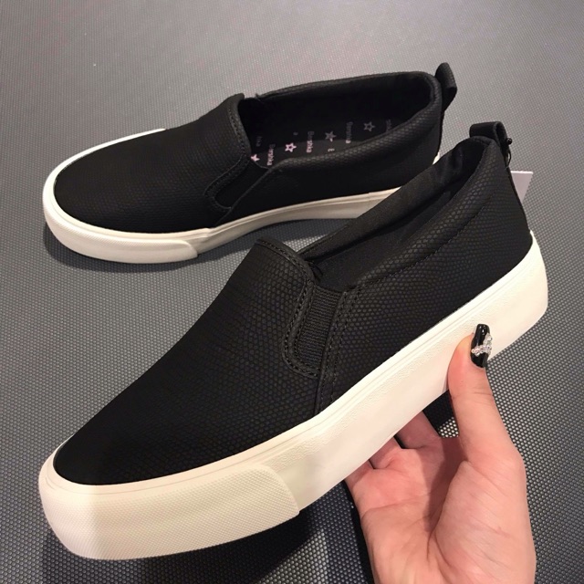 slip on bershka