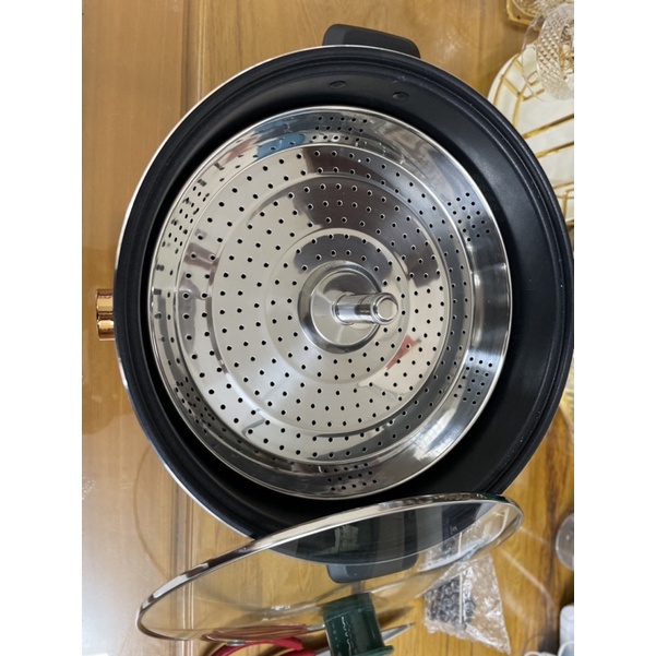 Lẩu thang máy chính hãng AUX