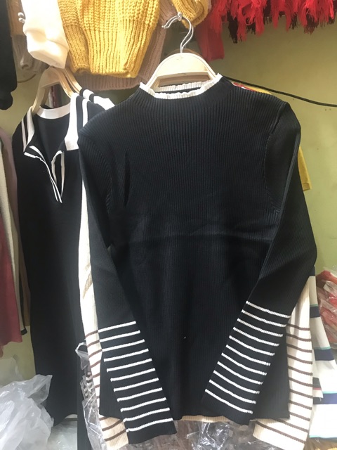 Áo len tay kẻ phối viền cổ ( ảnh thật)