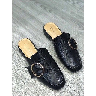 GIÀY SỤC DA KHUY TRÒN CẠNH VÀ HOẠ TIẾT THÊU HỔ, ONG (3 Mẫu)