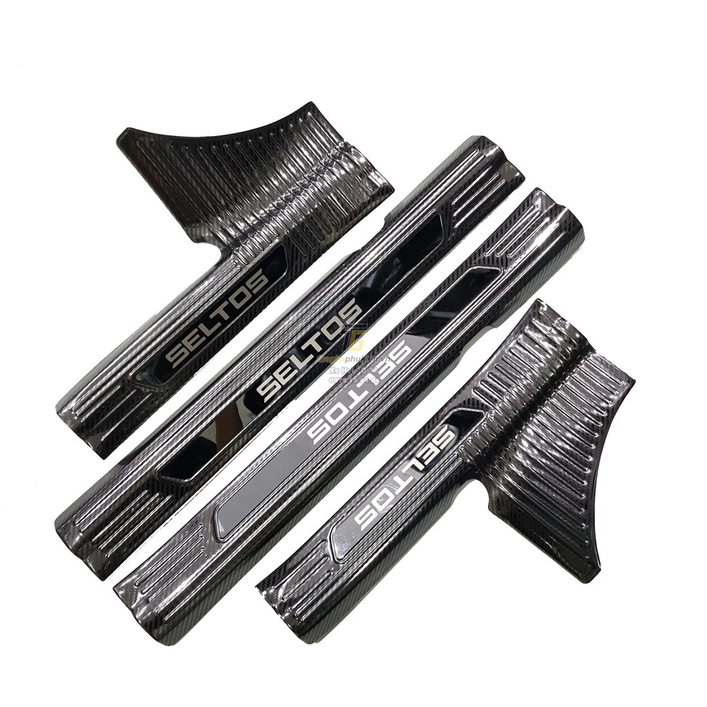 Ốp bậc cửa, Nẹp bước chân trong, ngoài xe Kia Seltos 2020 – Mẫu Carbon