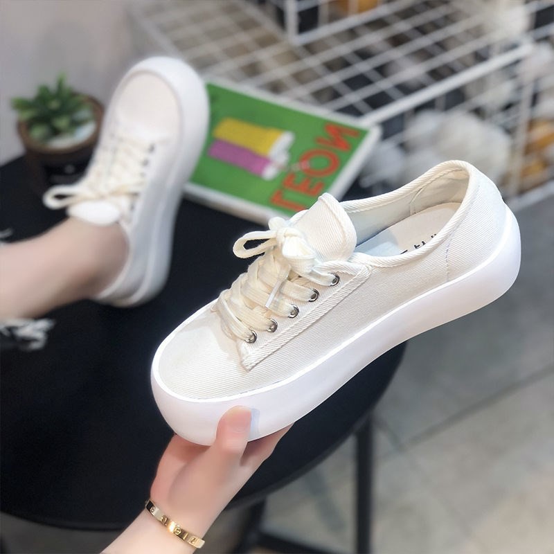 Giày nữ, giày thể thao nữ đế bánh mì full màu. Chất liệu mềm, êm chân, thoáng khí. Phong cách thể thao