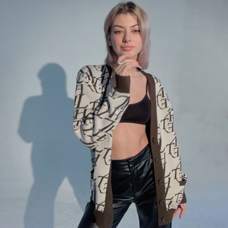 THELSTUDIOS Áo Cardigan họa tiết Monogram