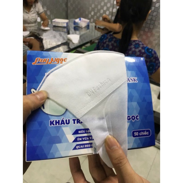 Khẩu trang 3D mask hộp 50 chiếc siêu tiện lợi