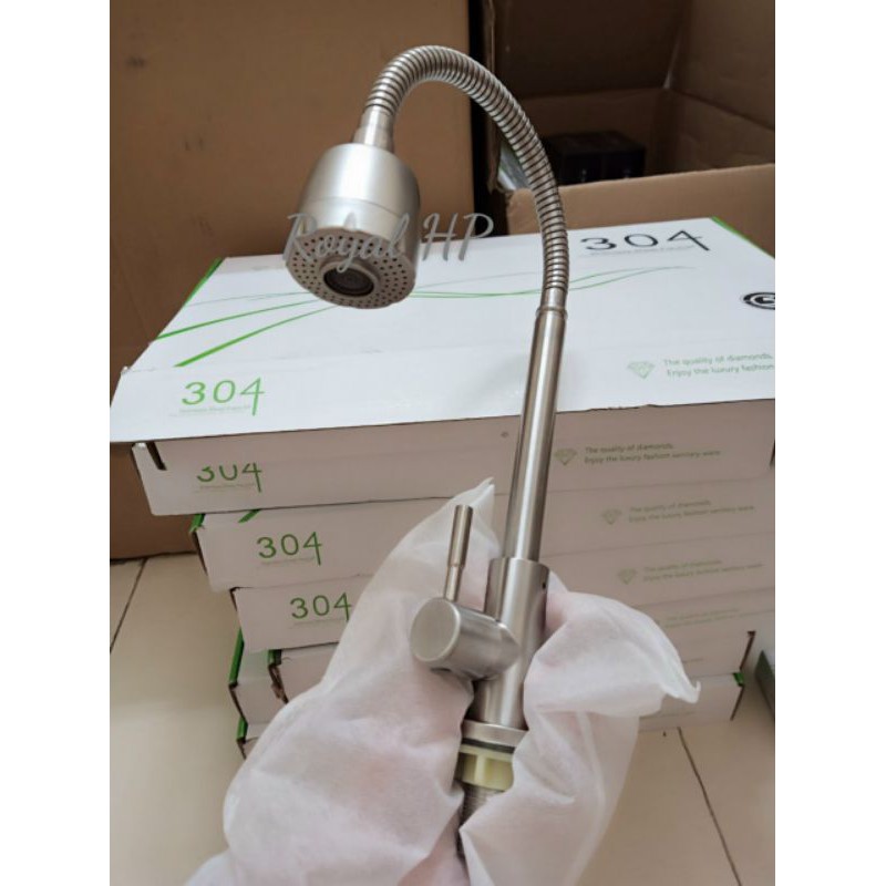 Vòi nước rửa chén bẻ lạnh inox SUS 304- xoay 360⁰ . Dây cấp nước 50cm giá rẻ tại Tphcm