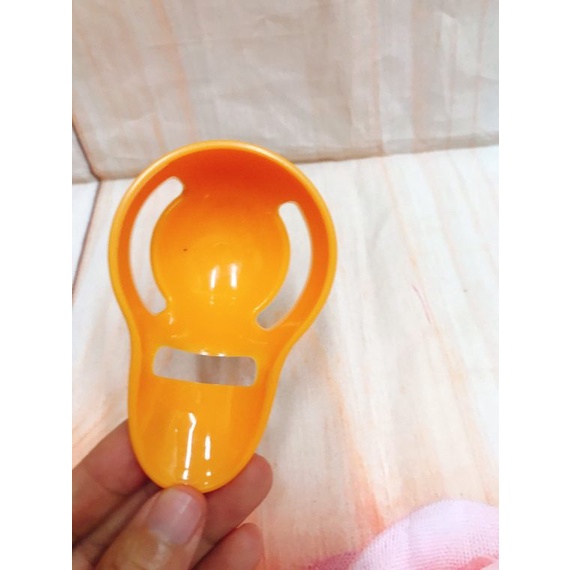 Dụng Cụ Tách Lòng Trứng Mỏ Vịt – Giau Màu Ngẫu Nhiên