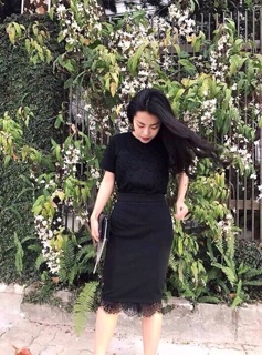 Chân váy công sở phối chân ren