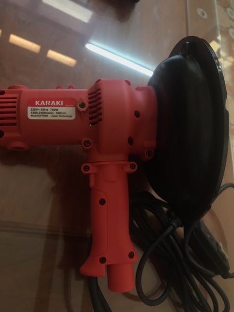 Máy xoa tường Karaki 750W