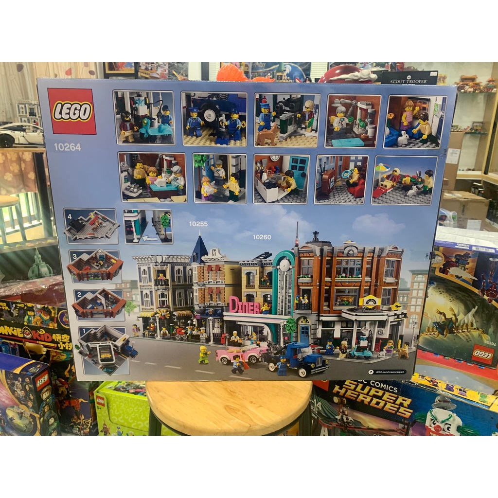 LEGO 10264
