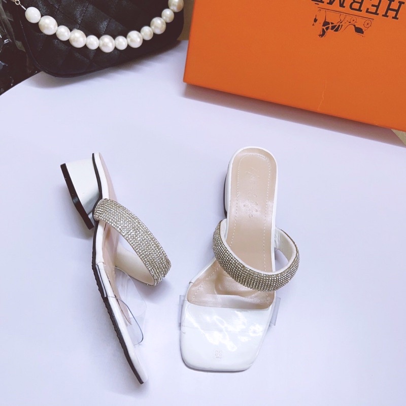 Bán Sỉ-Hàng Sẵn- Dép quai ngang trong phối quai đá sang chảnh gót 2cm