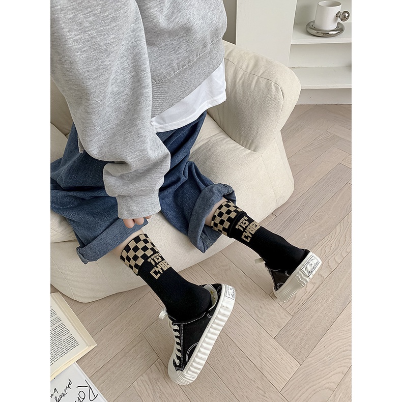 VỚ, TẤT THỂ THAO KẺ CARO V=CYBER