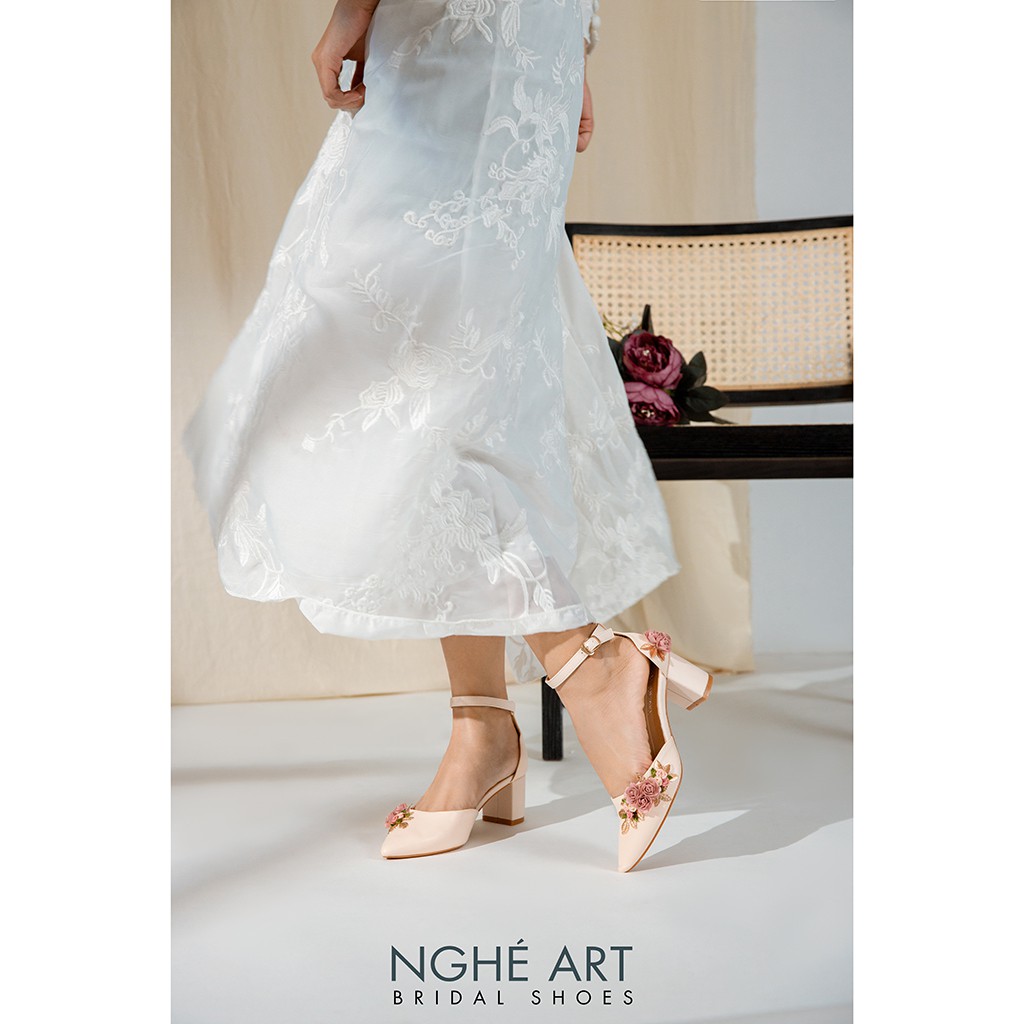 Giày cưới Nghé Art hoa 298 trắng