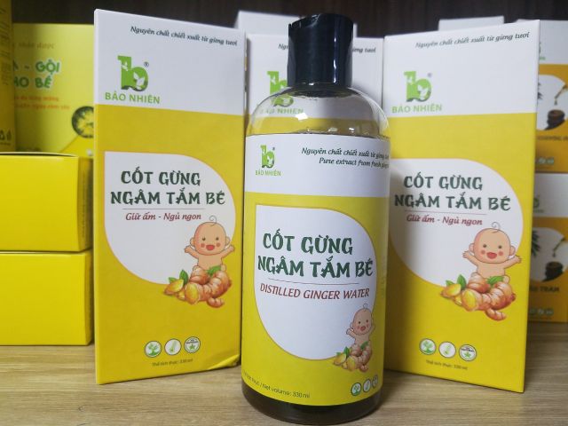 Bảo Nhiên. Cốt gừng ngâm tắm bé