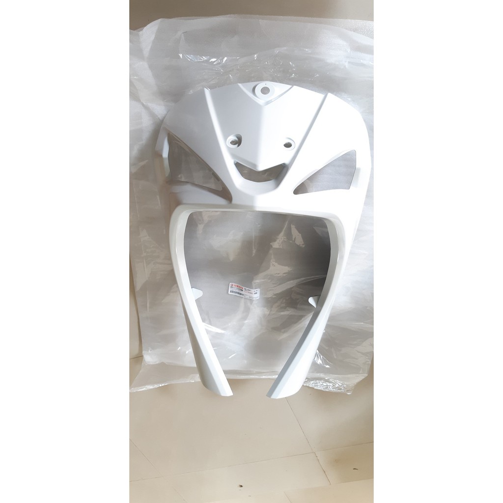 Mặt nạ trắng Sirius Fi Yamaha
