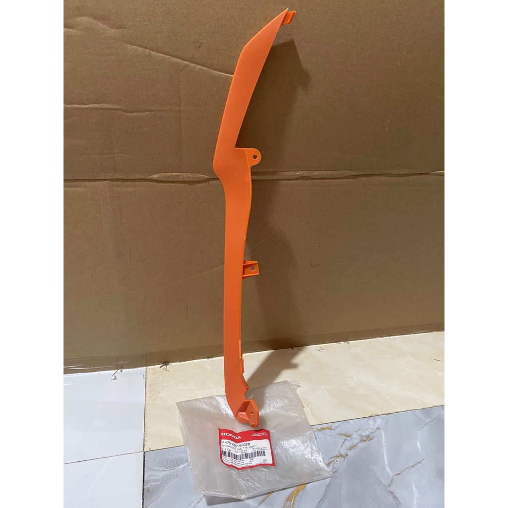 Nẹp cạnh bên trái HONDA WAVE RSX110 năm 2012 màu Cam.