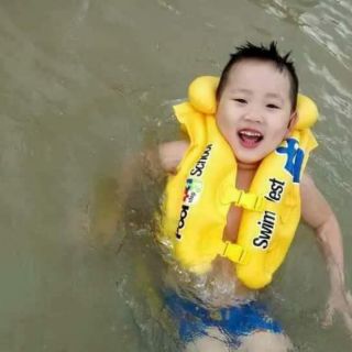 Áo phao bơi cho bé
