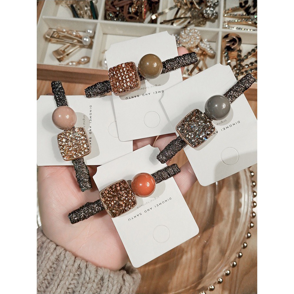 FREESHIP TOÀN QUỐC 50K - Kẹp Tóc Cao Cấp Lấp Lạnh Hạt Tròn Vuông Hàn Quốc - Màu Ngẫu Nhiên | BigBuy360 - bigbuy360.vn