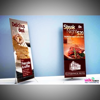 Standee giá chữ X cường lực 80*180cm