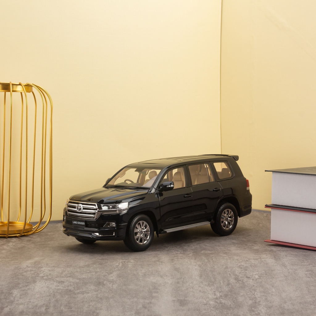 Xe mô hình Toyota Land Cruiser Prado, Camry, Highlander, Supra 1:18