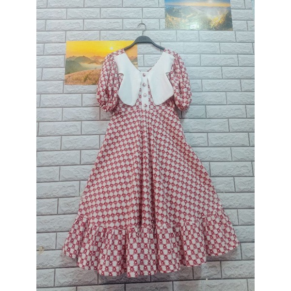 Đầm thiết kế cổ nơ cách điệu tay bồng to đính cúc dáng dài đuôi cá họa tiết chấm bi xanh da trời và trắng siêu xinh