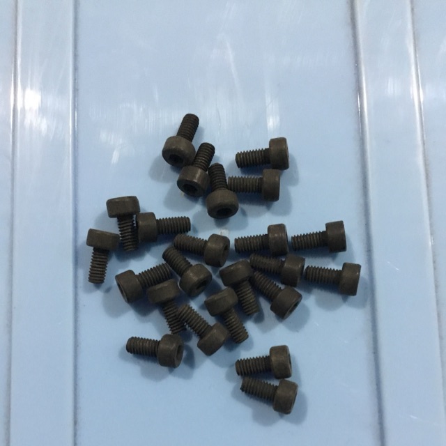 Ốc giữ lưỡi máy cưa sọc 4327