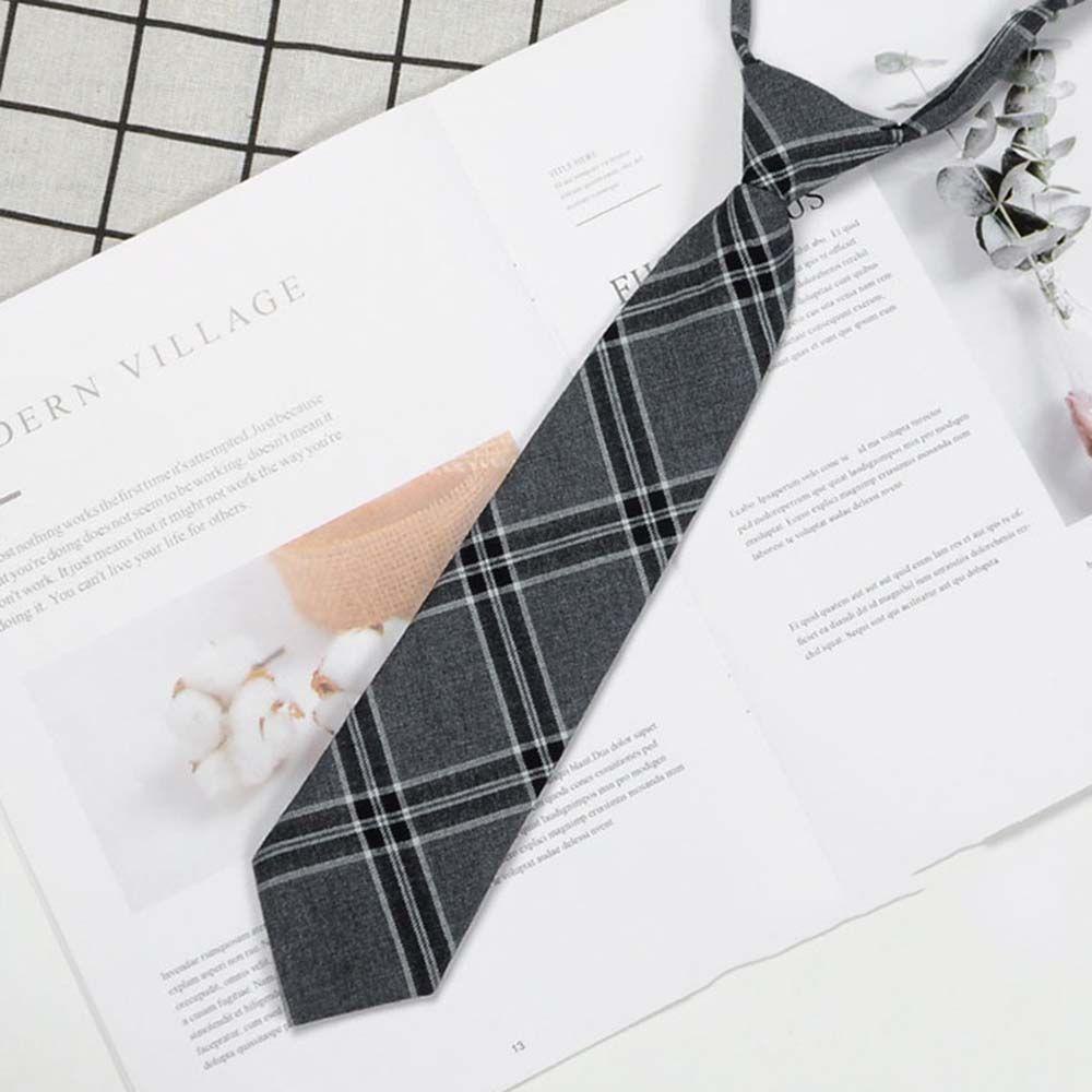 Cà Vạt Sọc Ca Rô Đen Thời Trang Cá Tính Dễ Phối Đồ