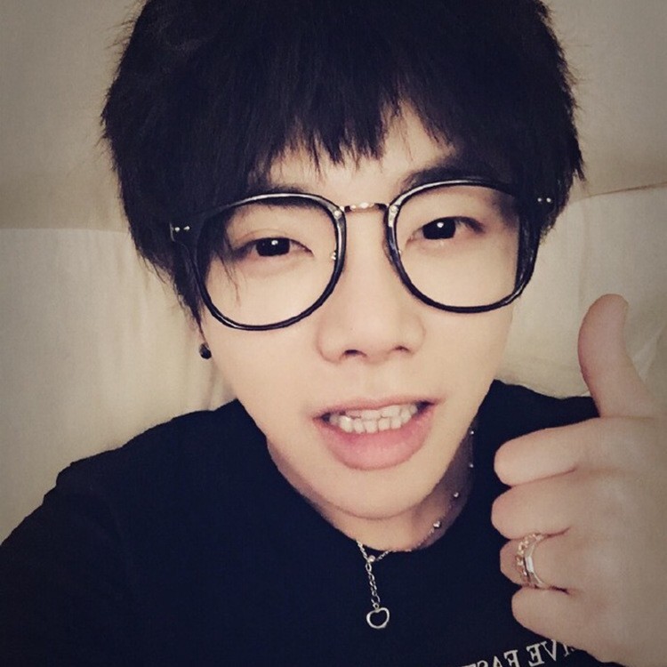 Mắt kính giả cận phong cách Hàn Quốc thời trang | BigBuy360 - bigbuy360.vn