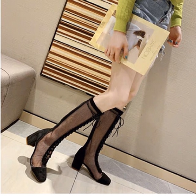 Boots lưới cho nữ cổ cao dưới đầu gối da lộn đan dây gót vuông cao 7cm có khoá kéo