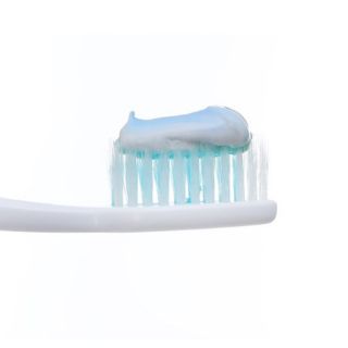 KEM ĐÁNH RĂNG P/S BẢO VỆ 1 2 3  180g