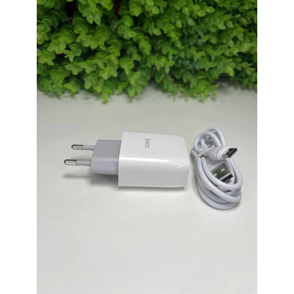 Bộ Sạc Nhanh 18W Hoco C72Q Dòng 3A Type C Cho Samsung Huawei, Xiaomi, Oppo, Realme... Thiết Kế Đẹp Mắt.