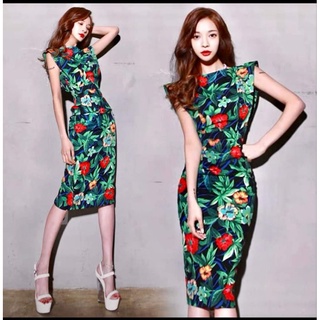 Đầm hoa đỏ 830