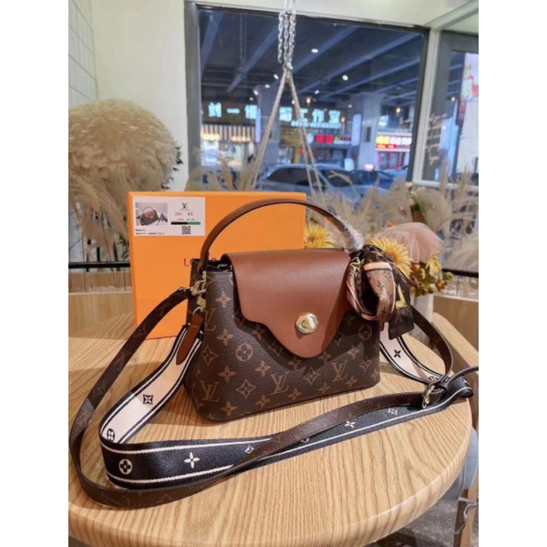 Túi LV  sz23cm chất mềm kèm 2 quai fullbox xách tay cự sang