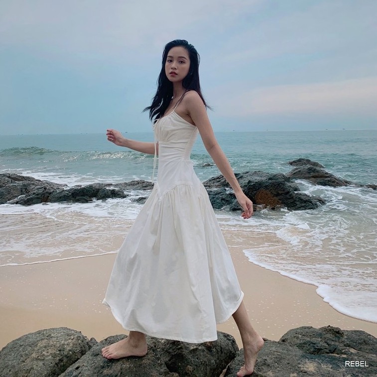 Đầm trắng 2 dây body đuôi cá ,Váy 2 dây dáng lỡ cho mùa hè