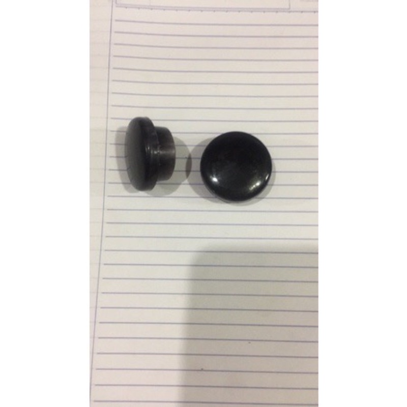 Nút nhựa nắp càng sau xe dream 50, dream việt 100, dream thái 100, cup 81 82