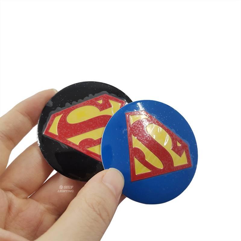 Miếng dán trang trí bánh xe hình logo siêu nhân kích thước 4x56mm