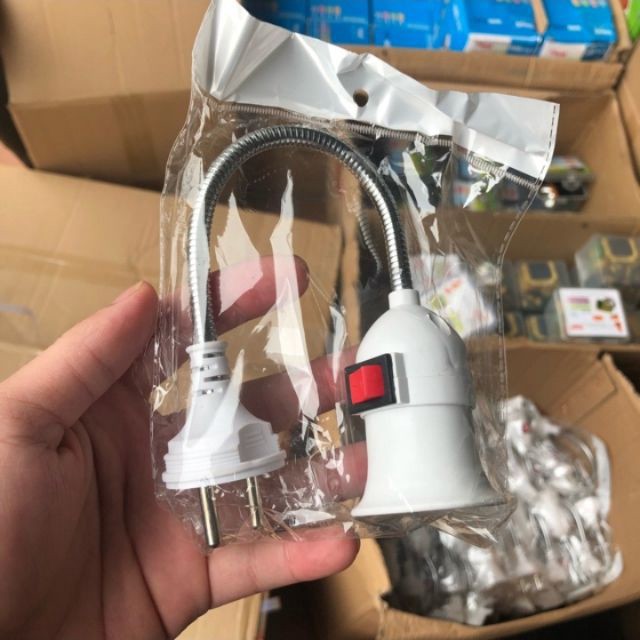 Đui đèn lò xo có công tắc