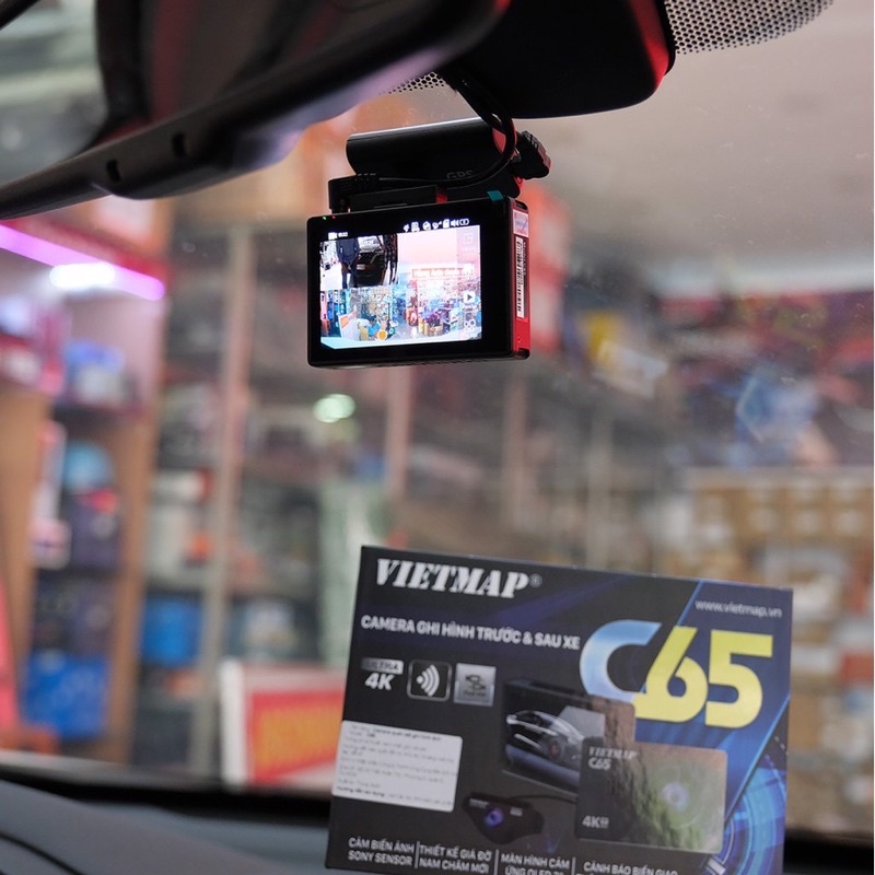 Camera Hành Trình Cảm Ứng VIETMAP C65 - Ghi Hình Trước và Sau + Cảnh báo bằng giọng nói + Wifi + Thẻ nhớ 32GB