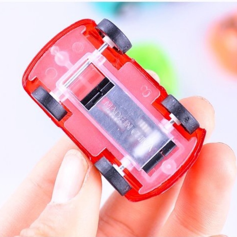 Xe ô tô đồ chơi cho bé đồ chơi trẻ em xe chạy đà cho bé rèn luyện khả năng vận động DC009