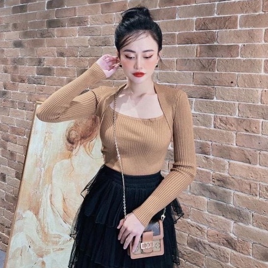 Áo cổ vuông khoét dài tay dáng mới - Áo kiểu hót tôn ngực cá tính