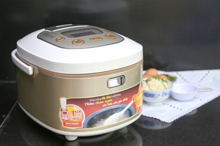 Nồi cơm điện tử Sharp 1.8 lít KS-TH18 [ new ]