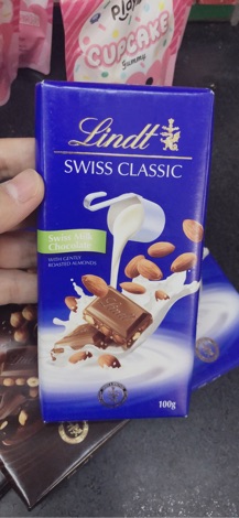SOCOLA LINDT 100G SỮA HẠNH NHÂN