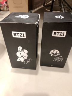 Ly Donuts bt21 có sẵn