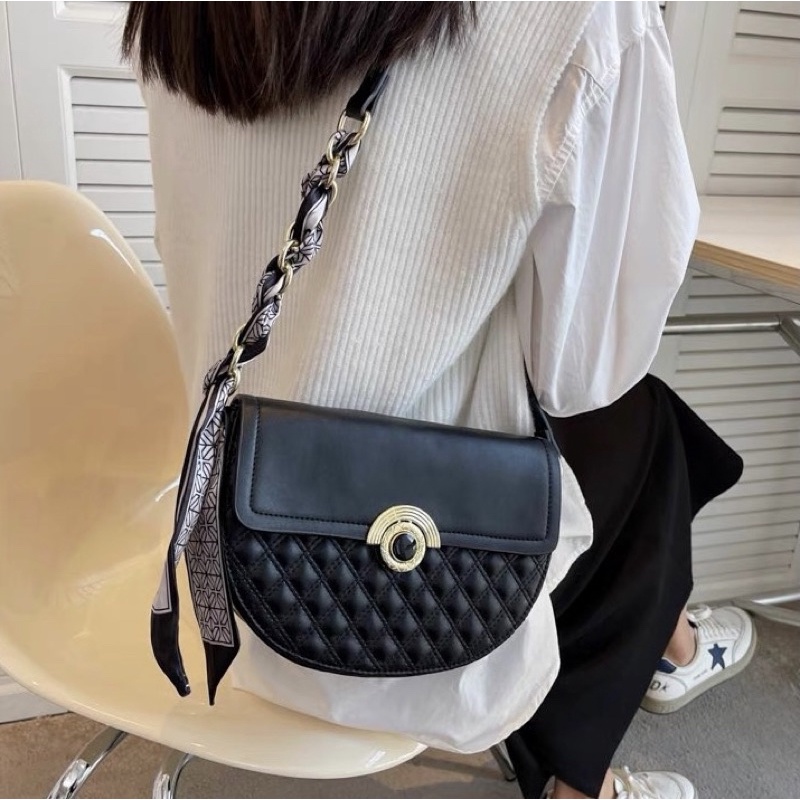 Túi Trần Trám Bán nguyệt khoá tròn siêu hot