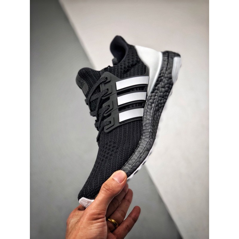 GIÀY THỂ THAO ULTRA BOOST 4.0 4D SIÊU ĐẸP ĐEN SỌC TRẮNG