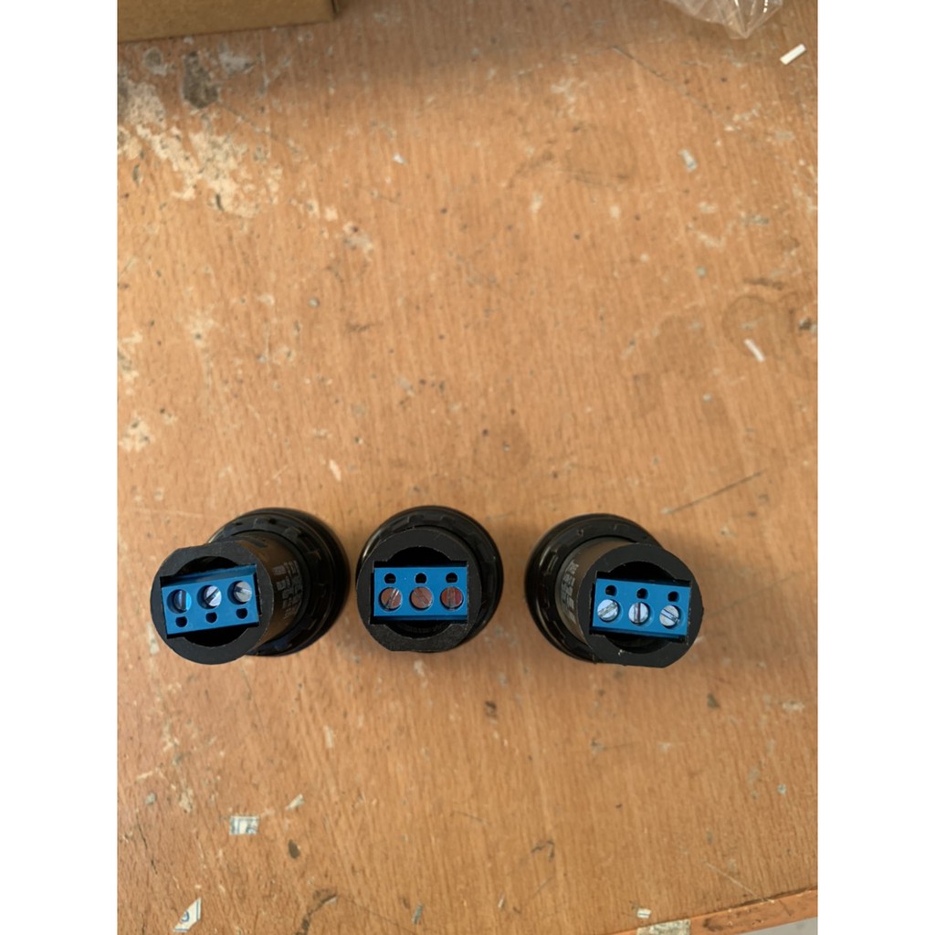 Chiết áp fi 22 xoay có sẵn chia vạch LA42Dwq 22    10k