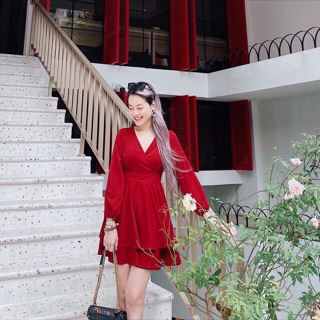 JUMPSUIT TẦNG ĐỎ CỔ V