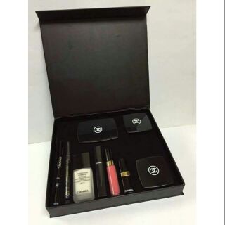 Bộ sản phẩm chanel 9 món tặng kèm quà cho bé