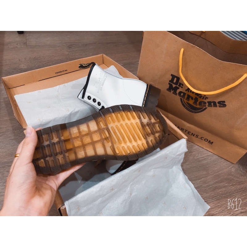 GIẦY DR MARTEN TRẮNG 1:1 CAO CẤP