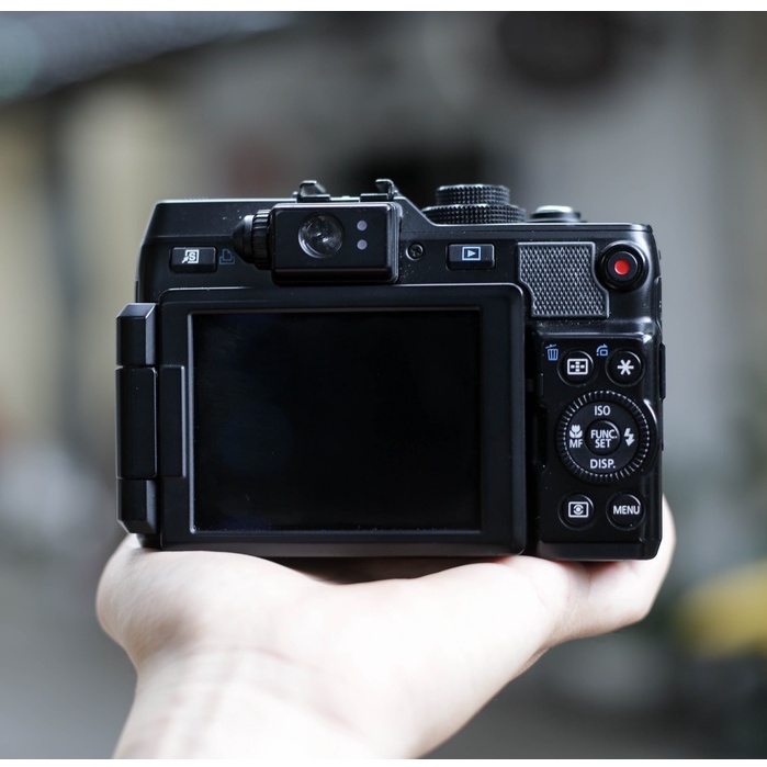 Máy ảnh Compact Canon PowerShot G1X nhỏ gọn, màn hình xoay lật